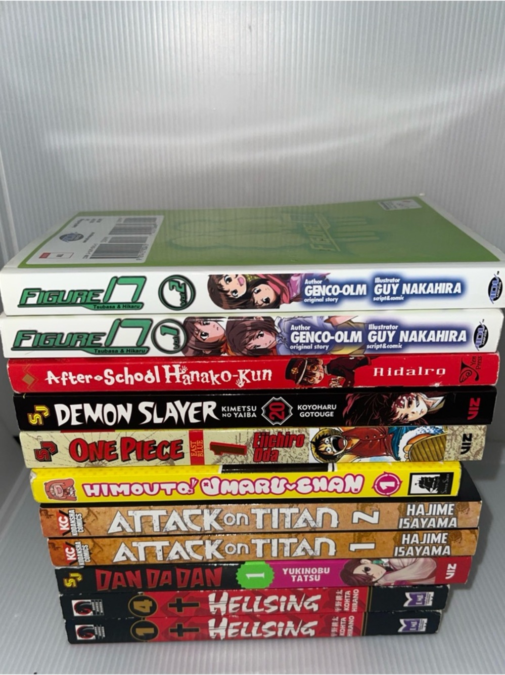 11 random manga books